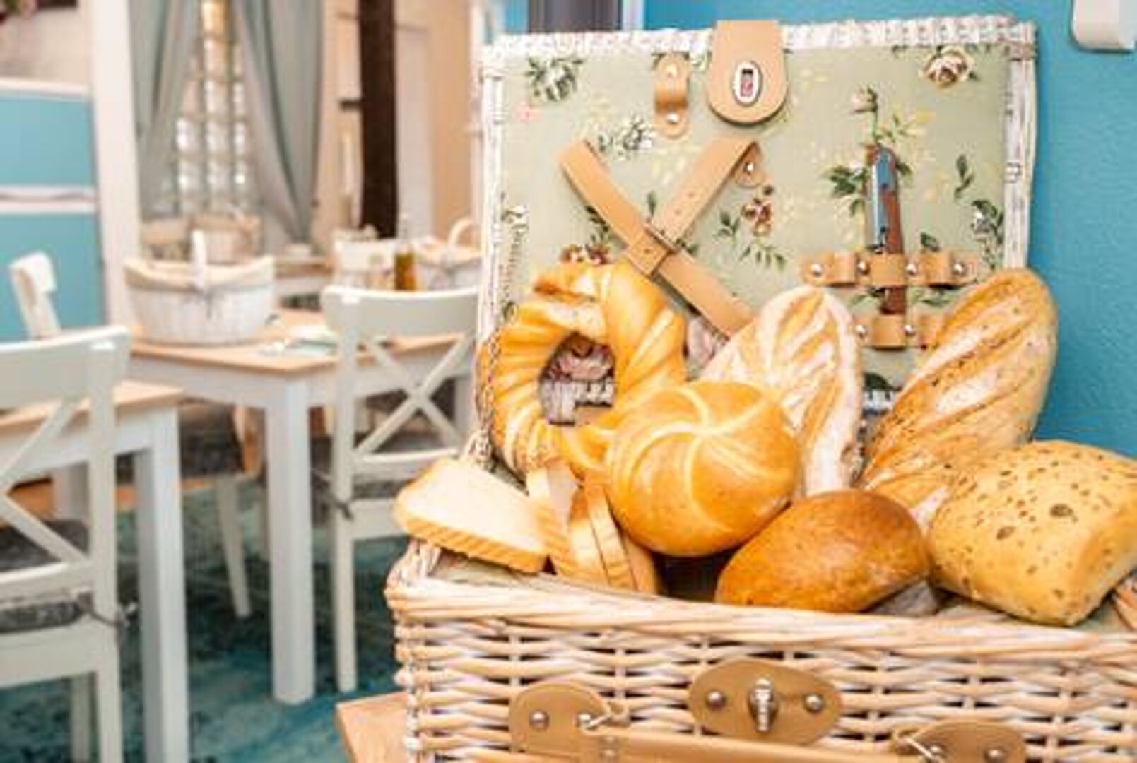 UPSTAIRS MANAGEMENT sp. z o.o. - 79