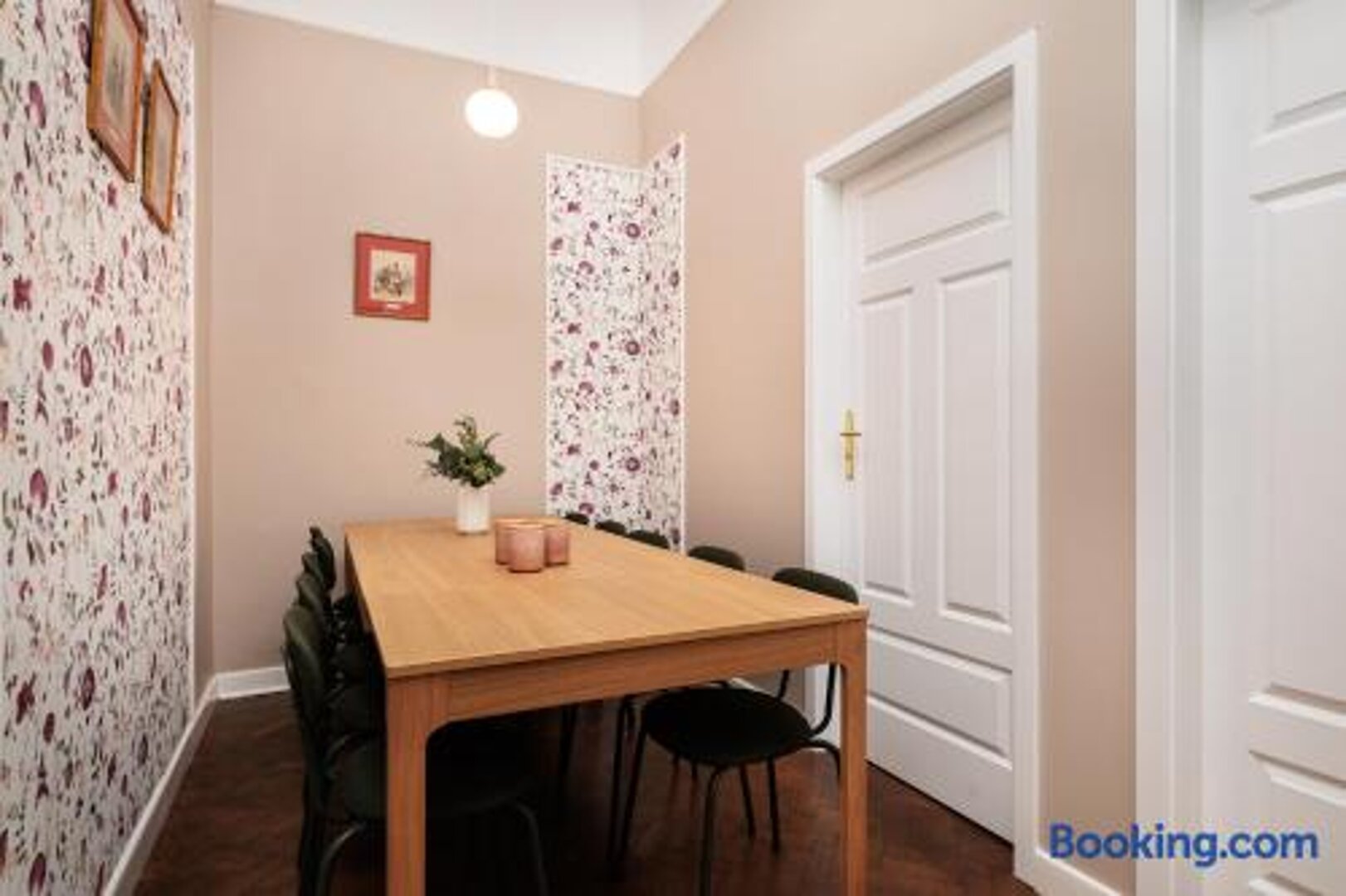UPSTAIRS MANAGEMENT sp. z o.o. - 49