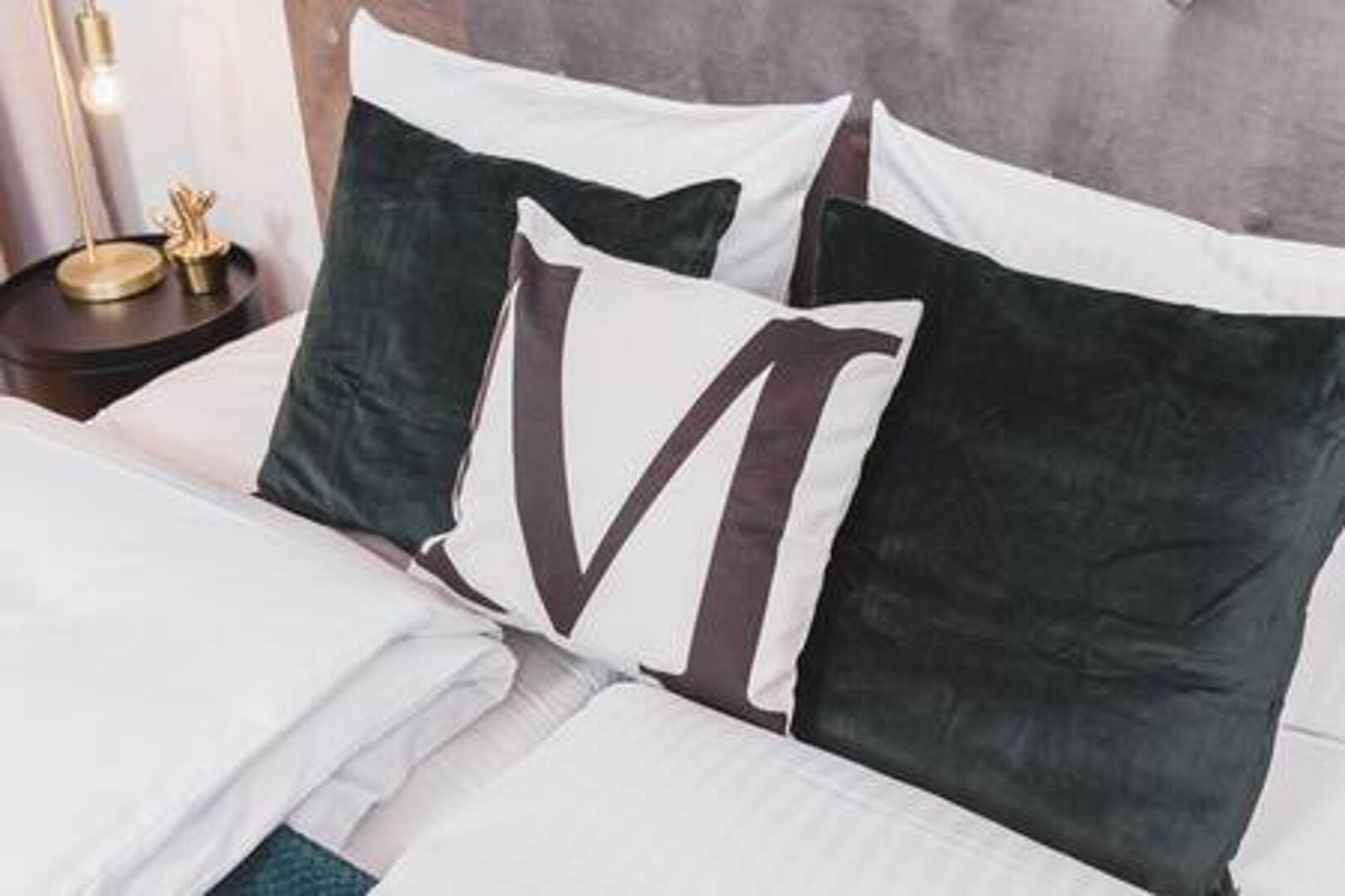 UPSTAIRS MANAGEMENT sp. z o.o. - 9