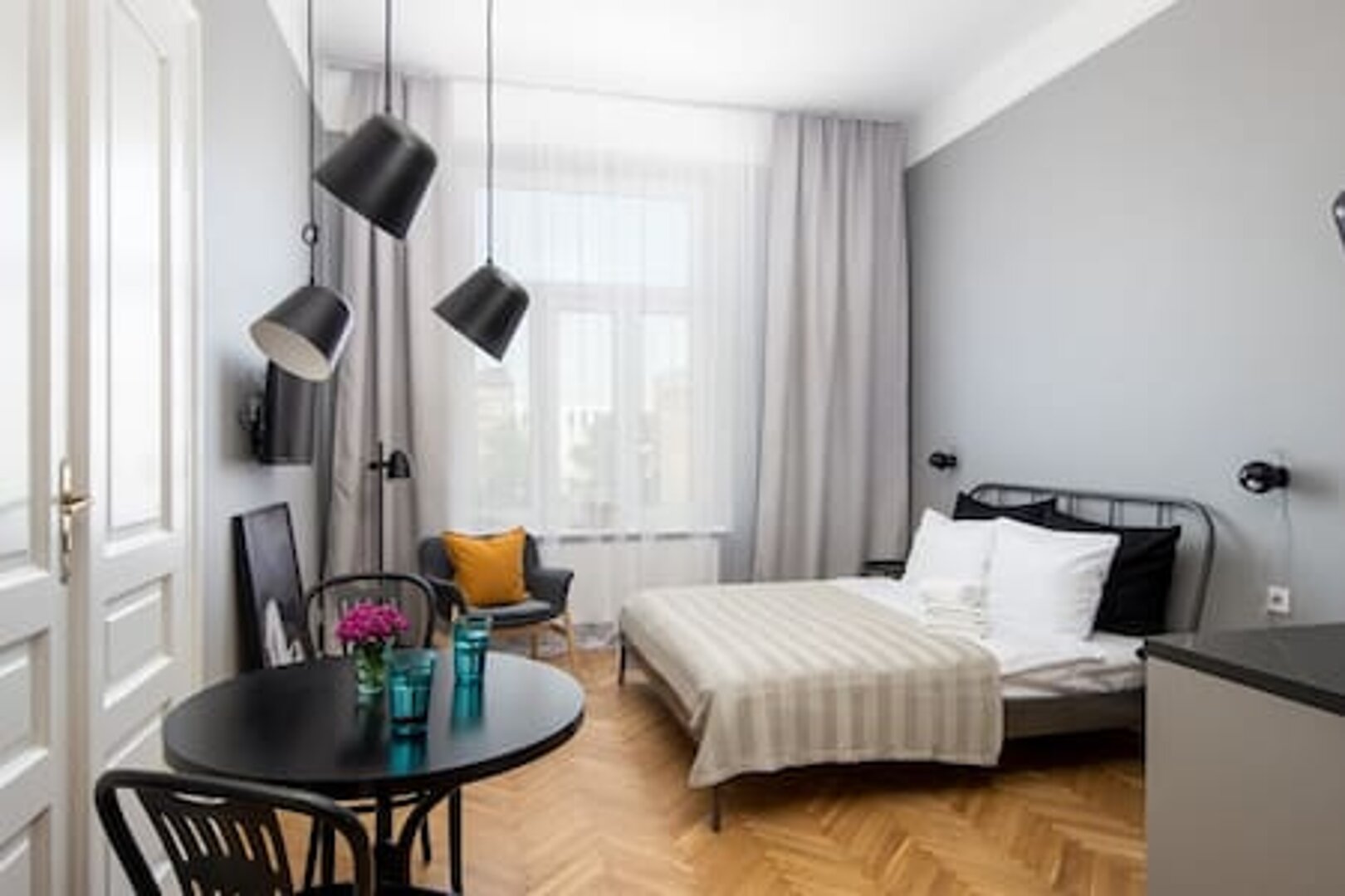 A. Barbacan Suites - Old Town Apartments