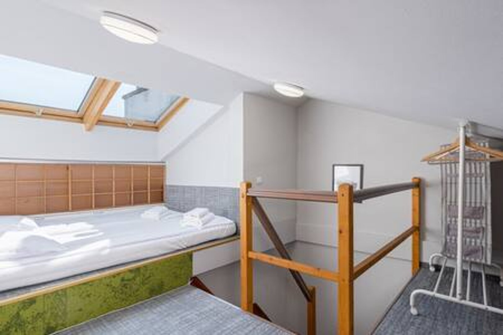 UPSTAIRS MANAGEMENT sp. z o.o. - 11