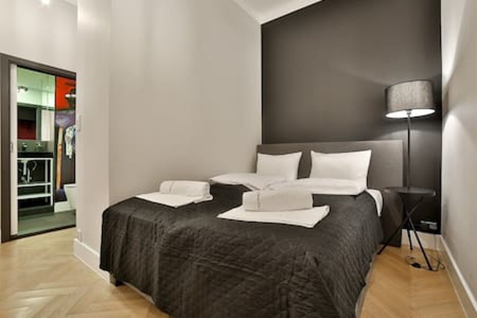 A. Saint Thomas Corner - Old Town Apartment